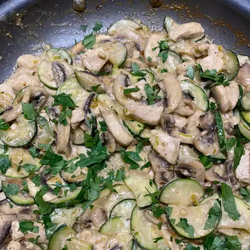 zucchini mushroom soup with chicken